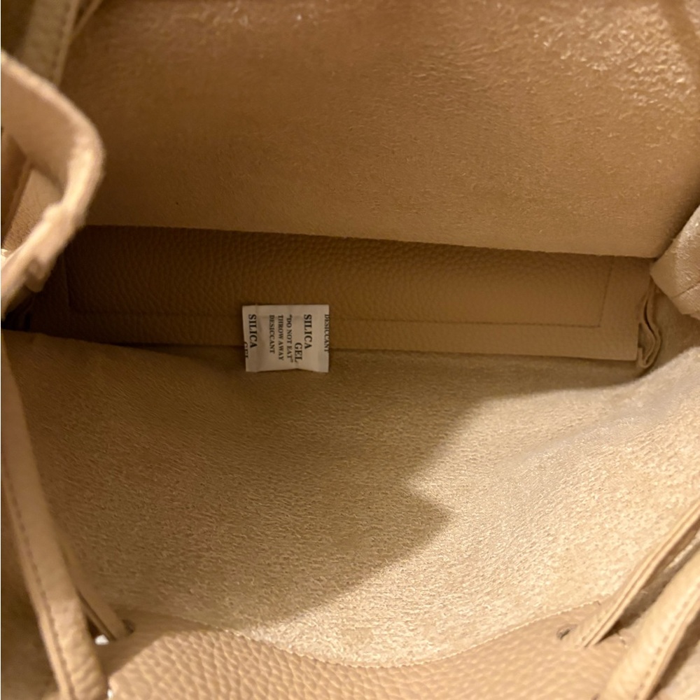 8 Other Reasons Tan Vegan leather Slouchy Bag - Picture 6 of 8